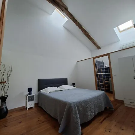 La Mirabelle Bed & Breakfast Montazeau