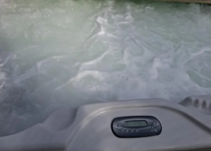 Bed & Breakfast La Mirabelle 3*