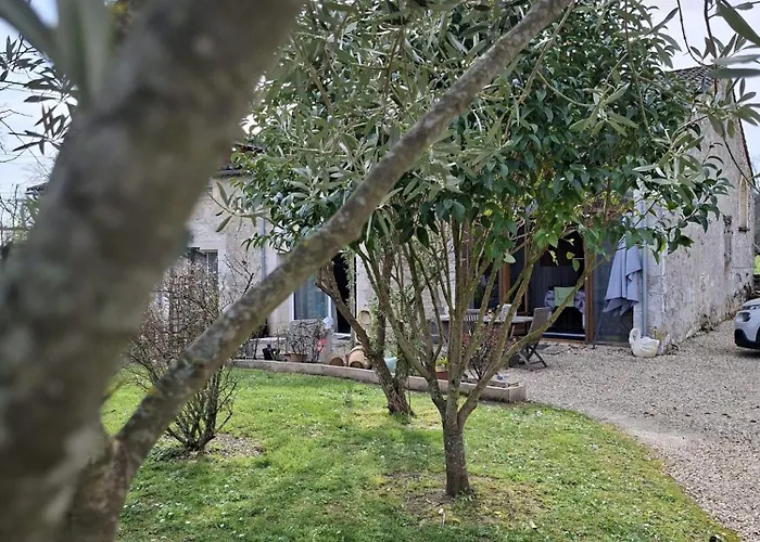 La Mirabelle 3* Montazeau