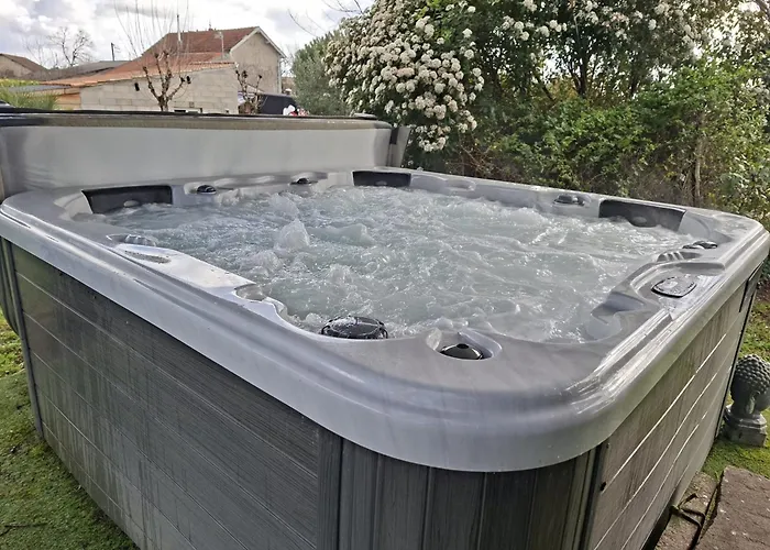 Bed & Breakfast La Mirabelle 3*